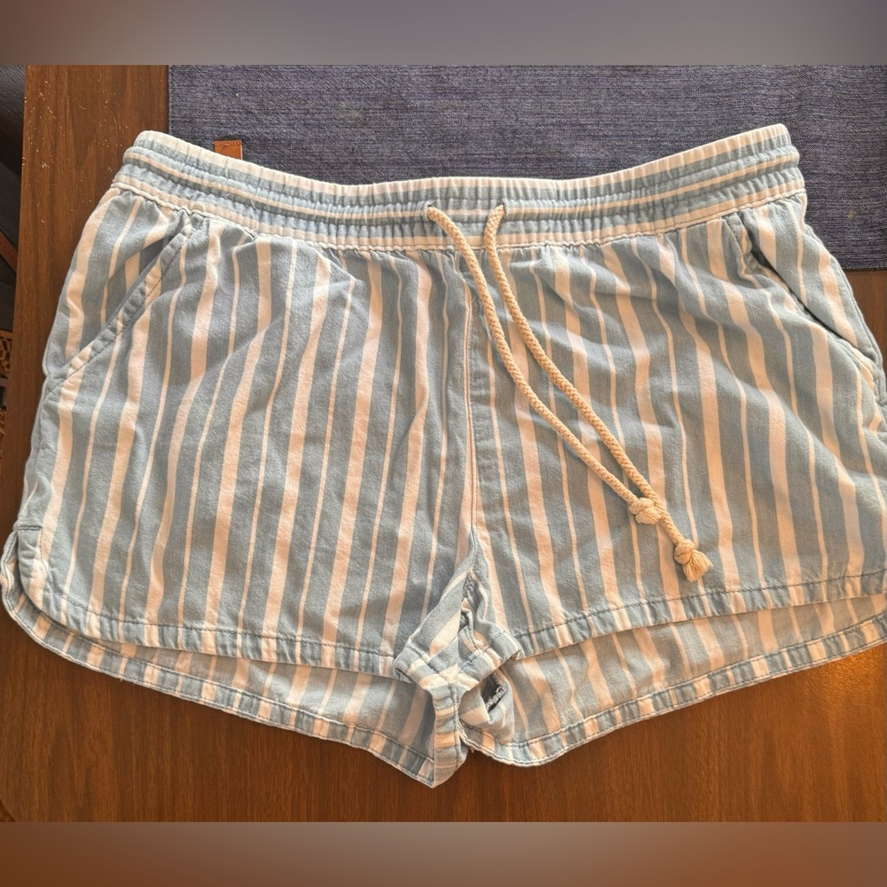 Aerie Striped Shorts Medium